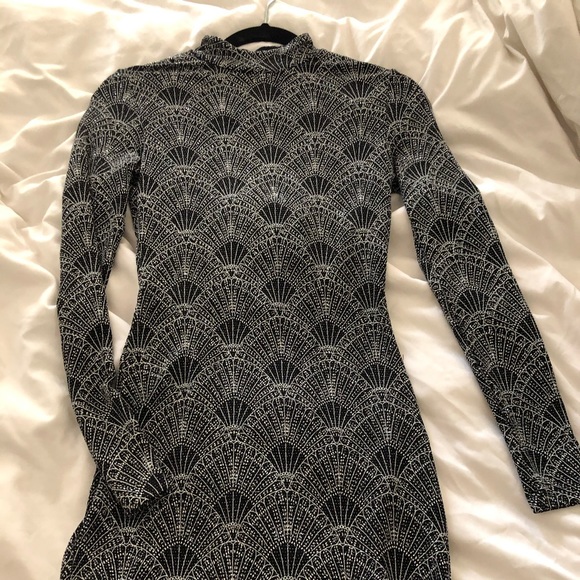 Dress - Picture 1 of 3